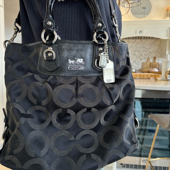 Coach purse - Picture 3 of 3